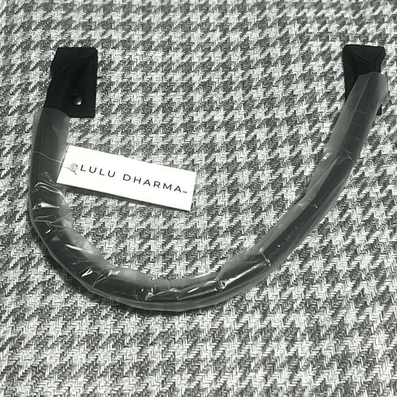 NWT Lulu Dharma Houndstooth Weekender Travel Overnight Bag Gray - Picture 3 of 7